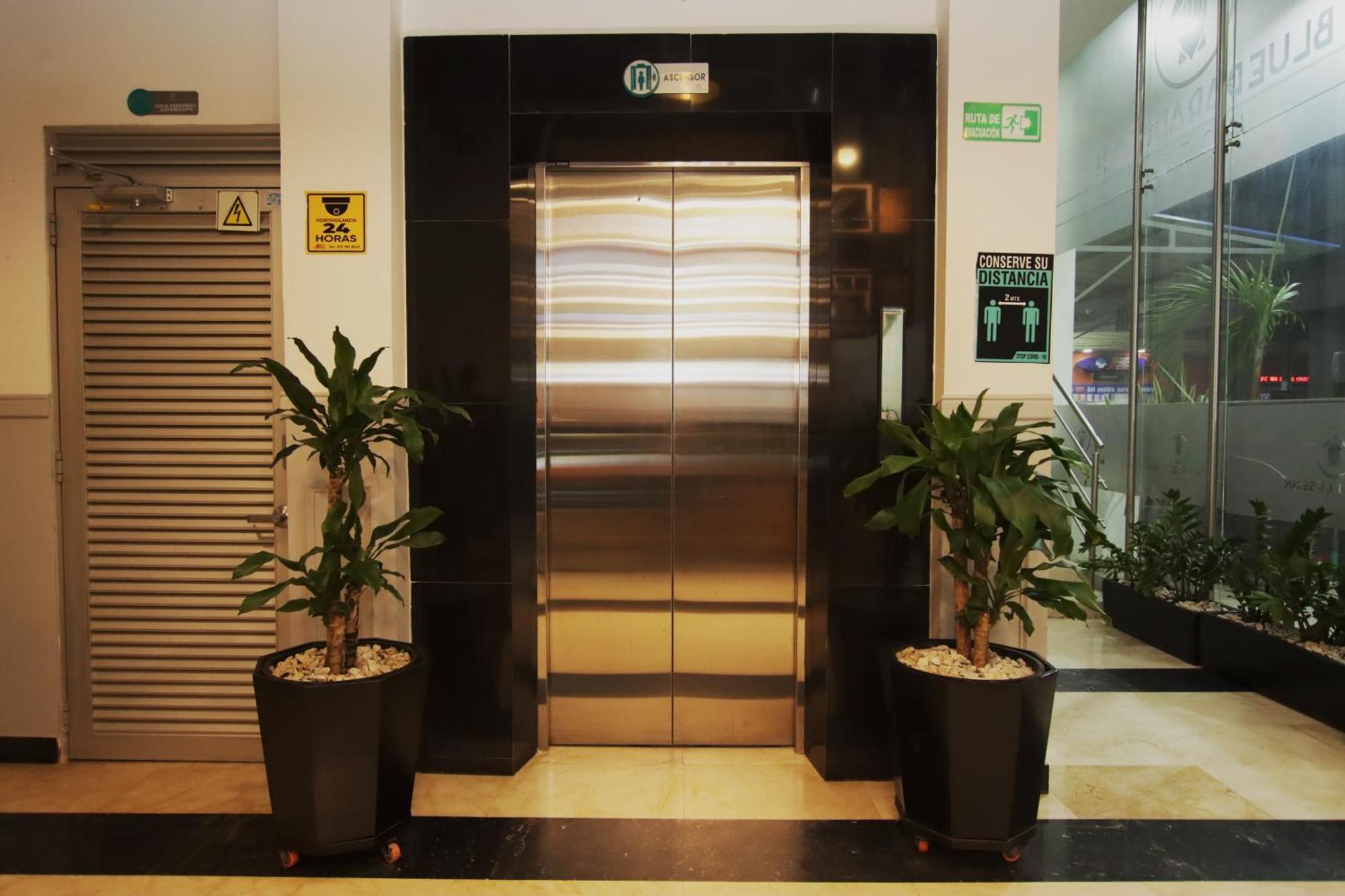 Hotel Blue Paradise Inn Turbo Екстериор снимка