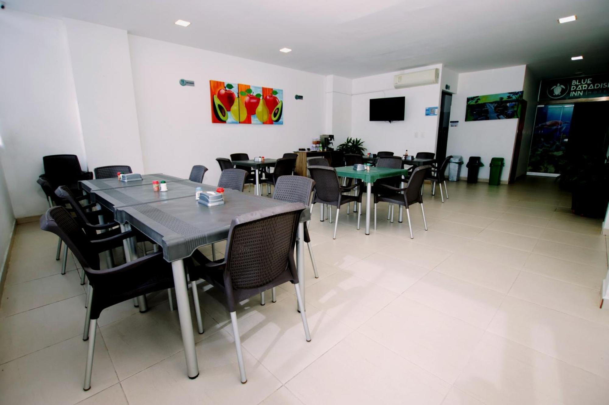 Hotel Blue Paradise Inn Turbo Екстериор снимка