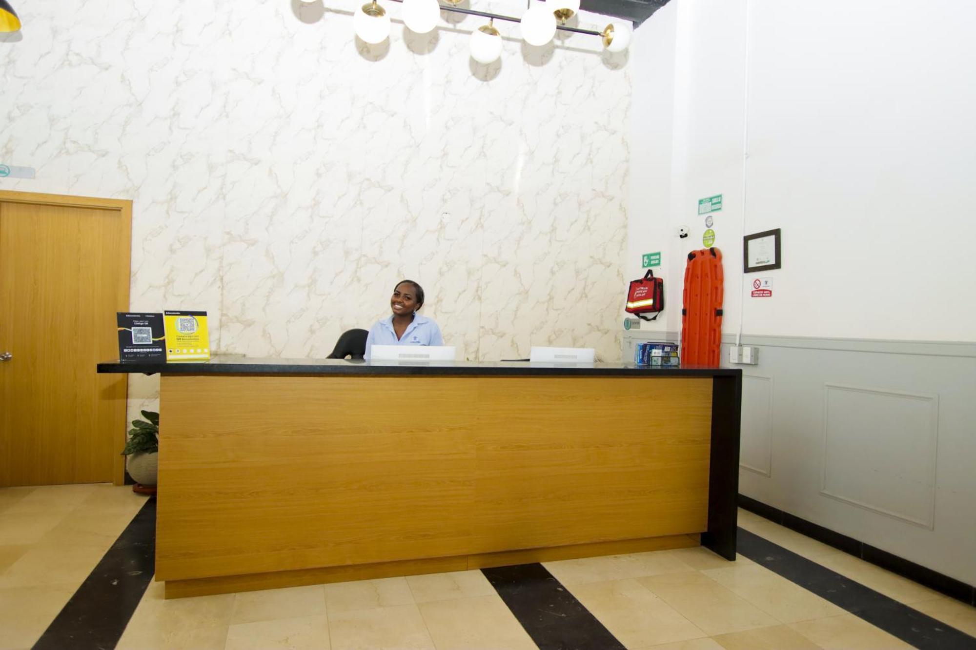 Hotel Blue Paradise Inn Turbo Екстериор снимка